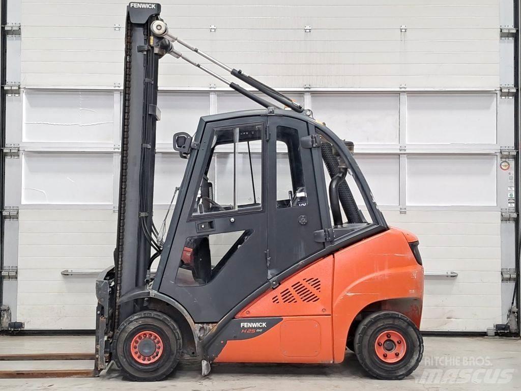 Linde H25D-02 Diesel heftrucks