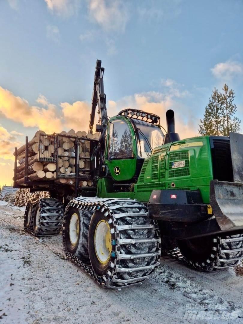 John Deere 1910G Uitrijwagens