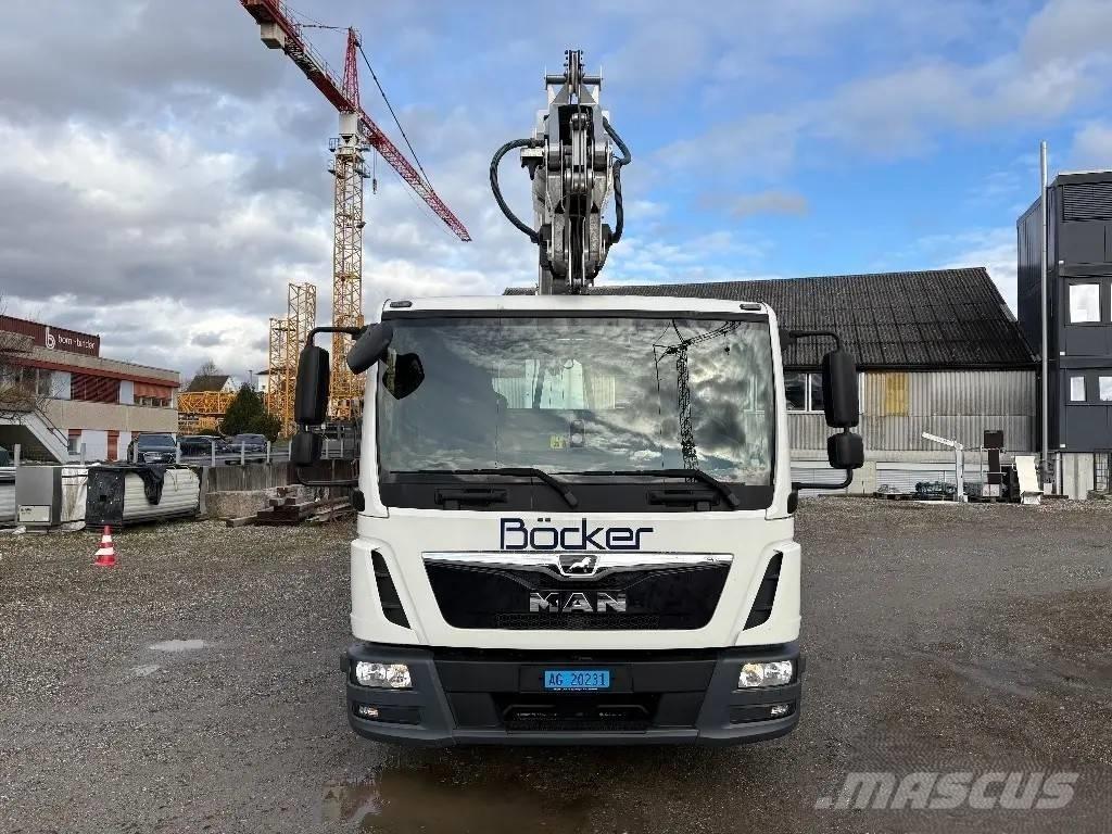 Böcker AK 37/4000 Ruw terrein kranen