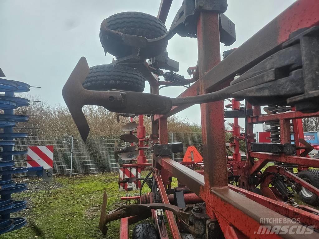 Horsch Terrano 8 FG Eggen