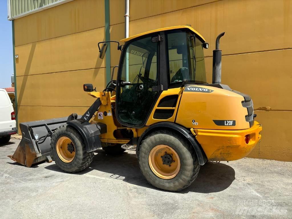 Volvo L 25 F Wielladers