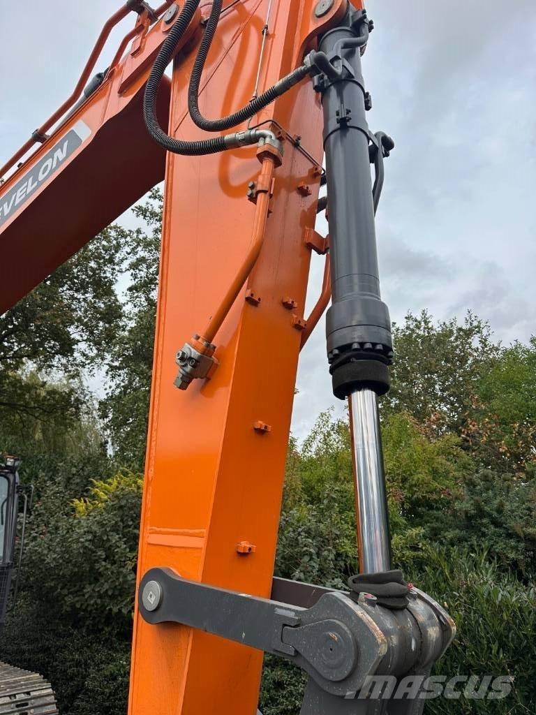 Develon DX 300 LC-7M Rupsgraafmachines