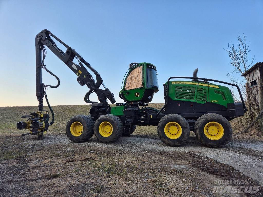 John Deere 1270 G Harvesters