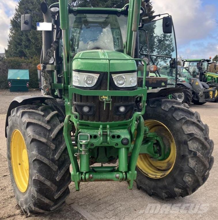 John Deere 6140R Tractoren