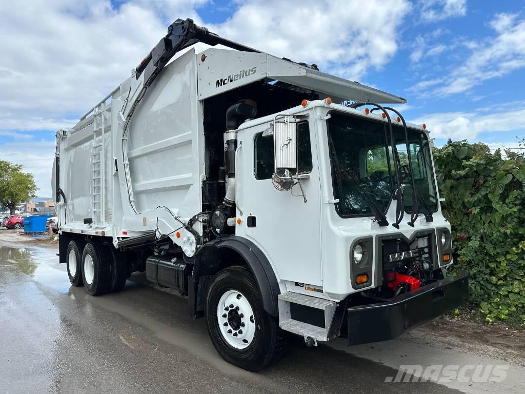 Mack MRU 613 Vuilniswagens