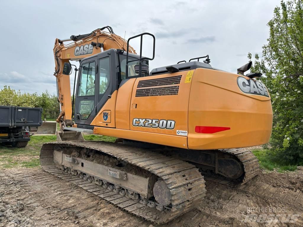 CASE CX 250 D Rupsgraafmachines