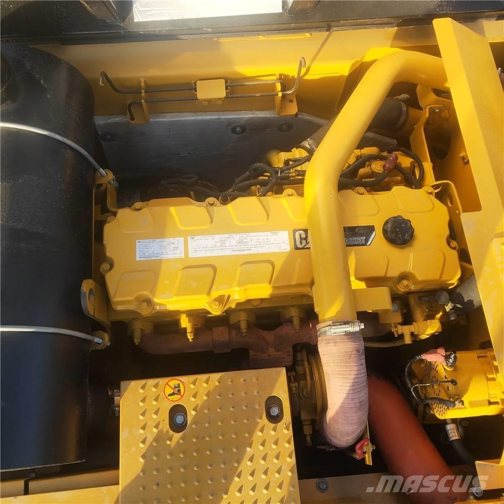 CAT 340D2 Rupsgraafmachines