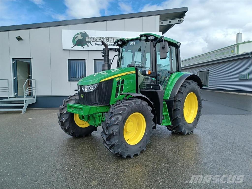 John Deere 6110M Tractoren