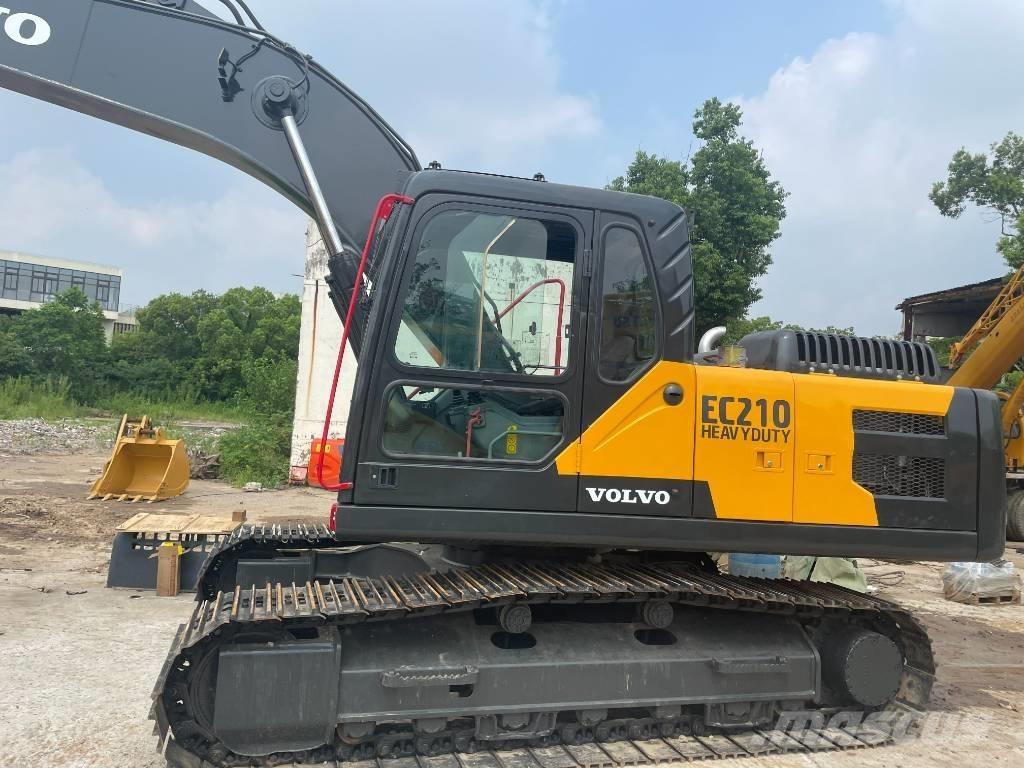 Volvo EC 210 Midigraafmachines 7t - 12t