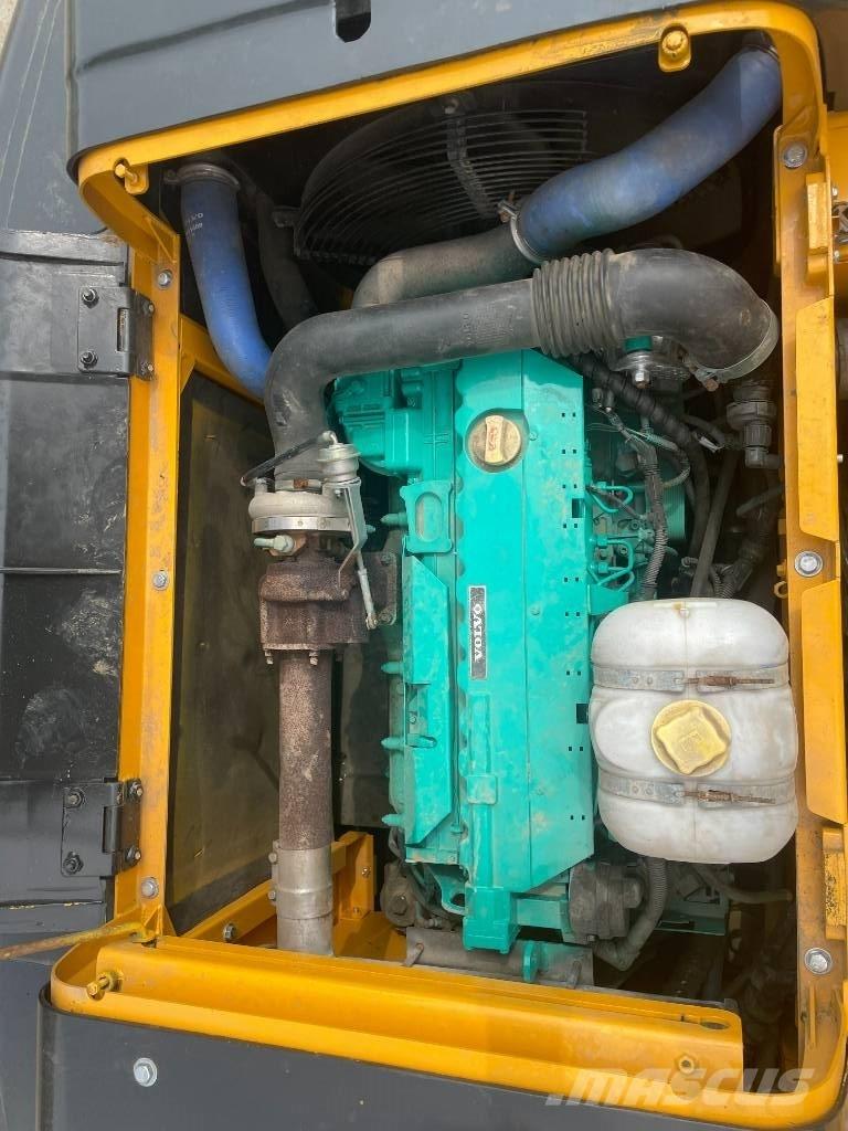 Volvo EC 210 Midigraafmachines 7t - 12t