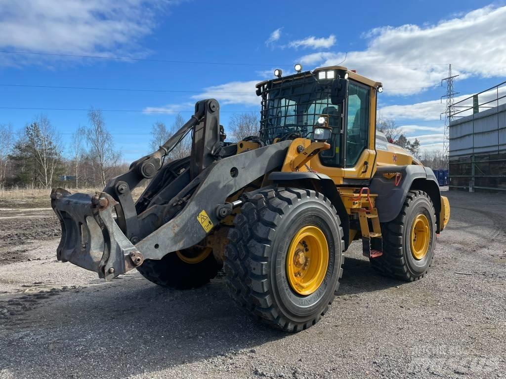 Volvo L 120 H Wielladers