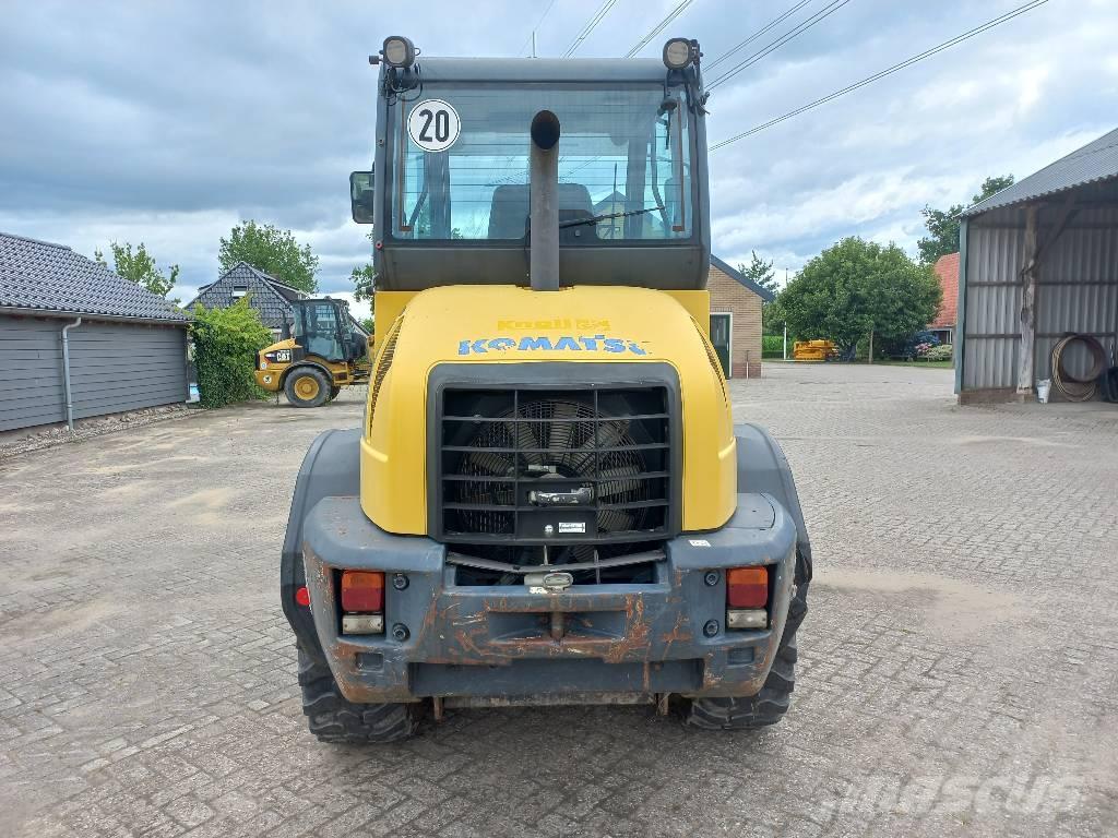 Komatsu WA 80-6 Wielladers