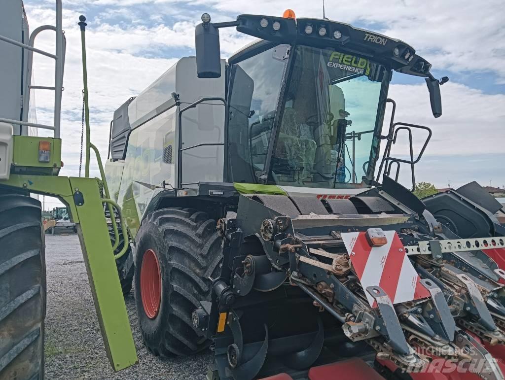 CLAAS TRION 750 Maaidorsmachines