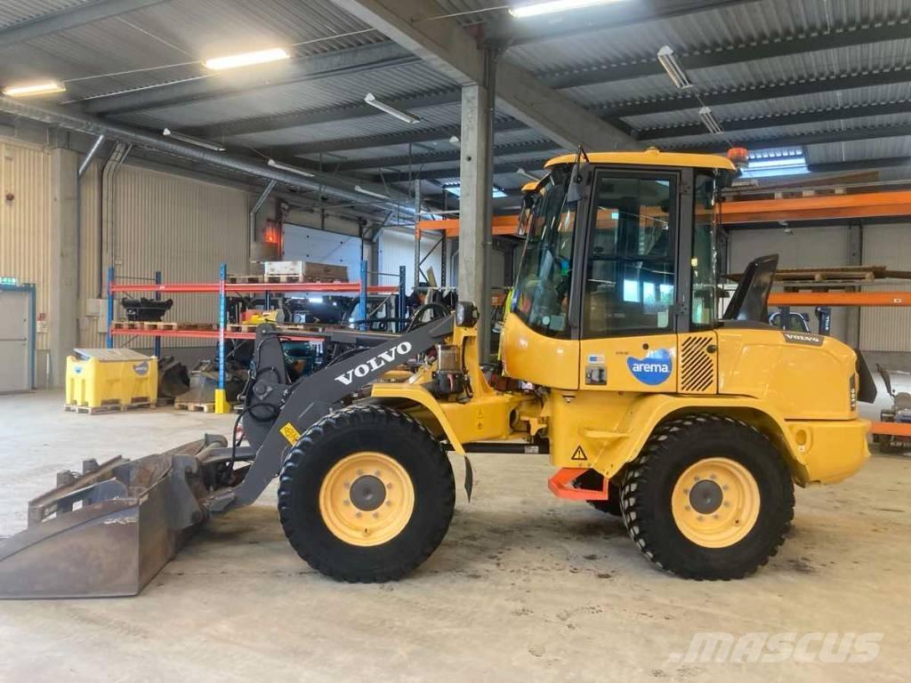 Volvo L30G/S Wielladers