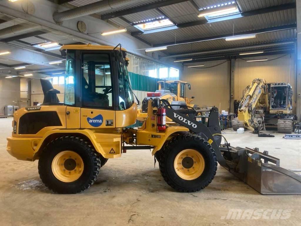 Volvo L30G/S Wielladers