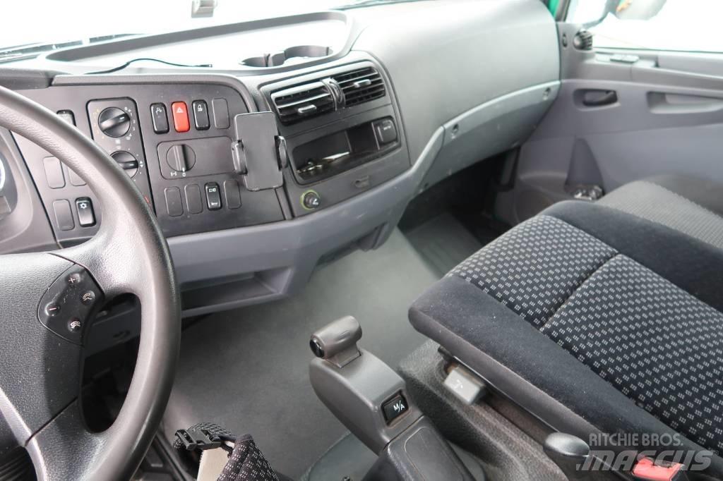 Mercedes-Benz 822 L Bestelwagens met open laadbak