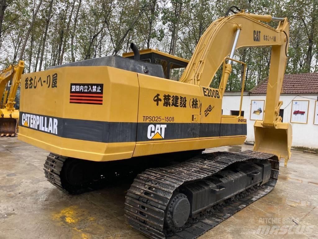 CAT E 200 B Rupsgraafmachines