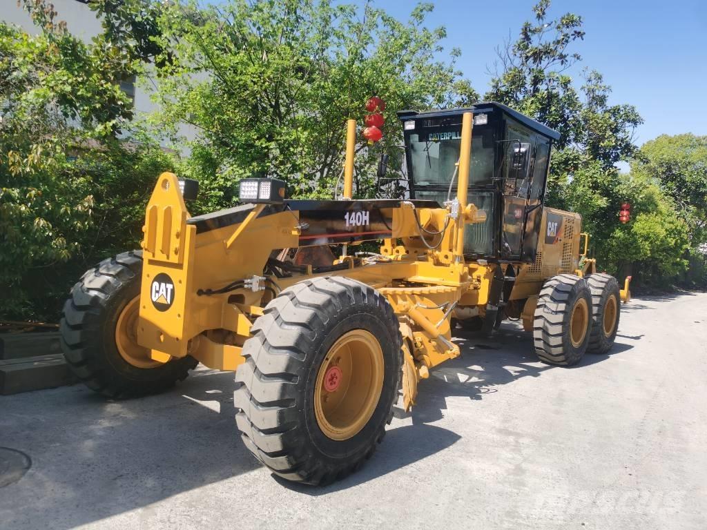 CAT 140 H Graders