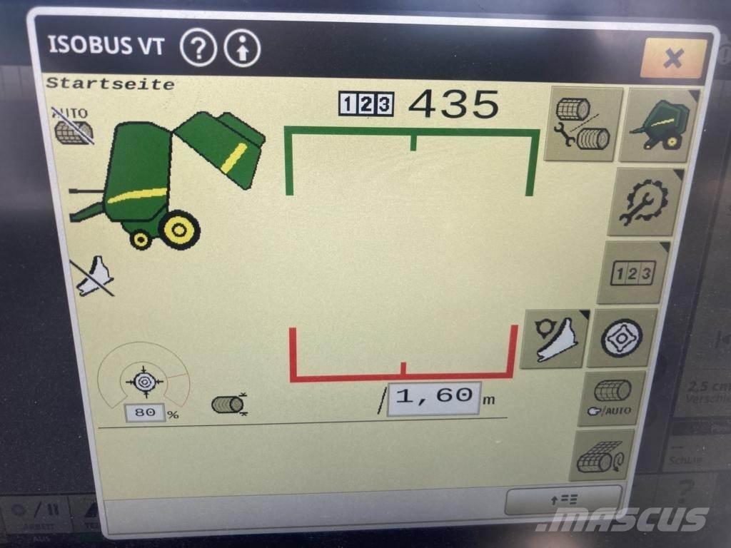 John Deere V461M Ronde-balenpersen