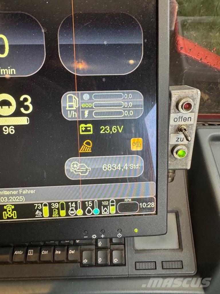 Komatsu 875 Uitrijwagens
