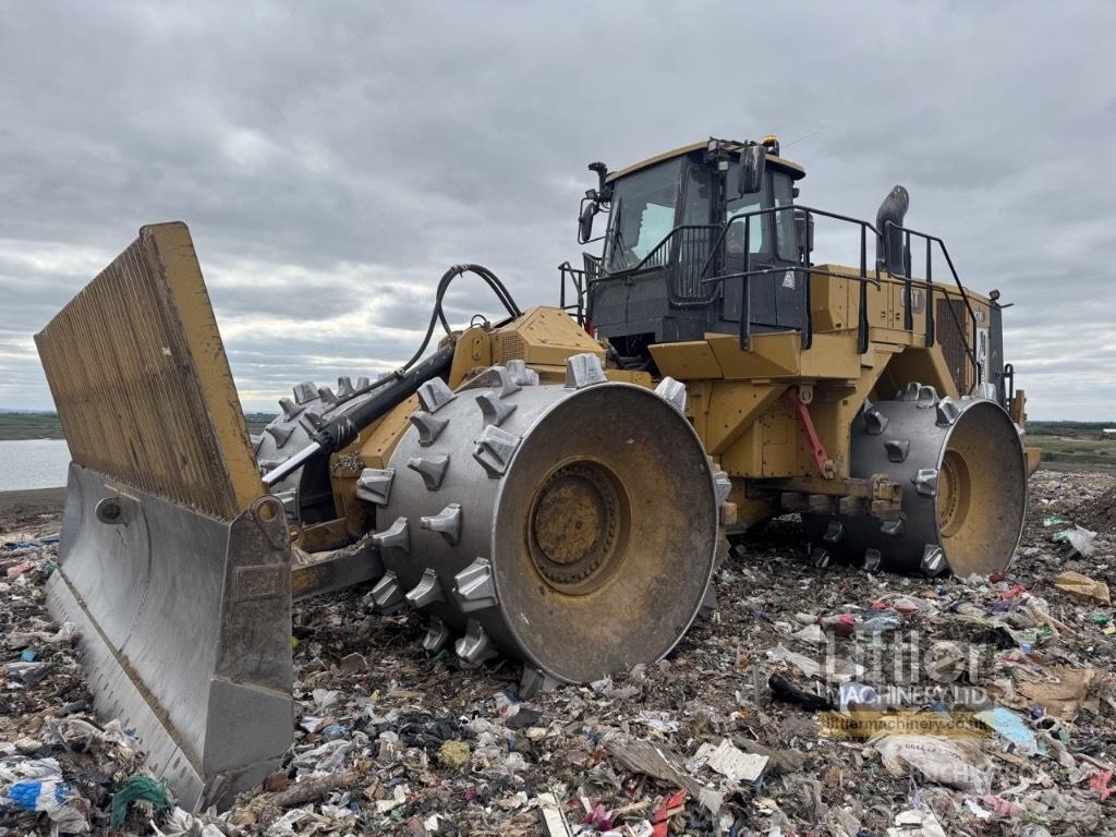CAT 836 Afvalpersen