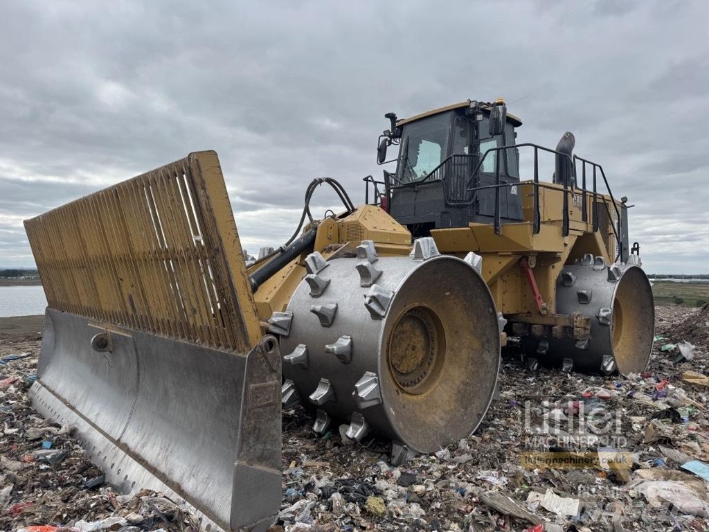 CAT 836 Afvalpersen