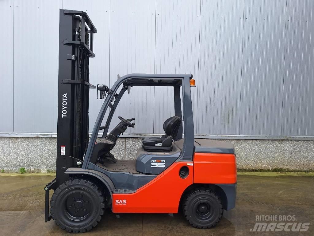 Toyota 52-2 FD JF 35 Diesel heftrucks