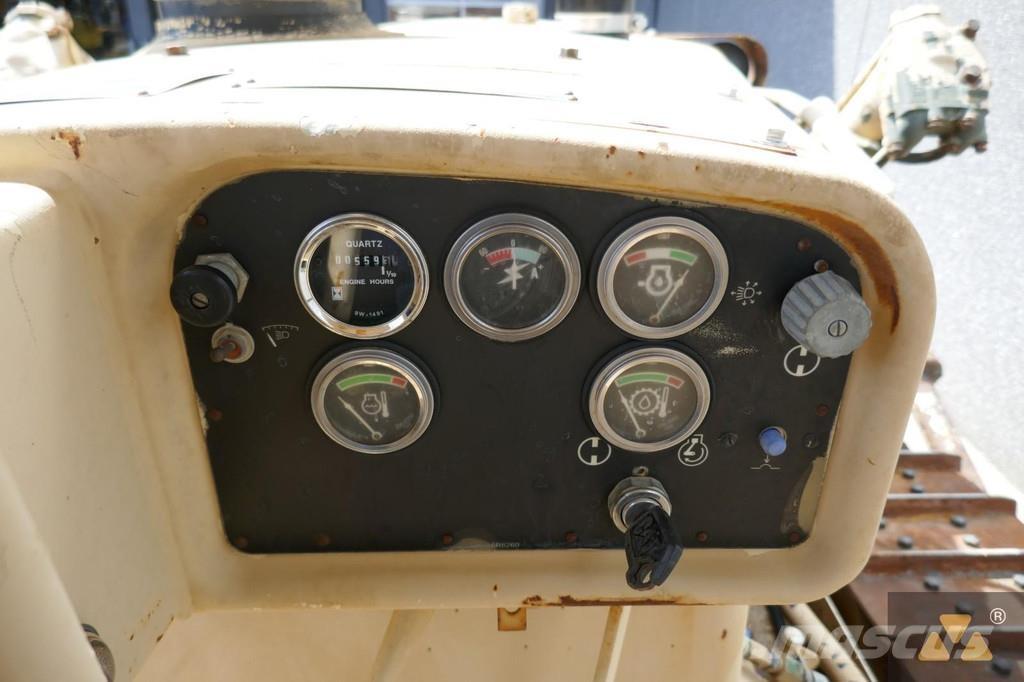 CAT D7G Ex-army Rupsdozers