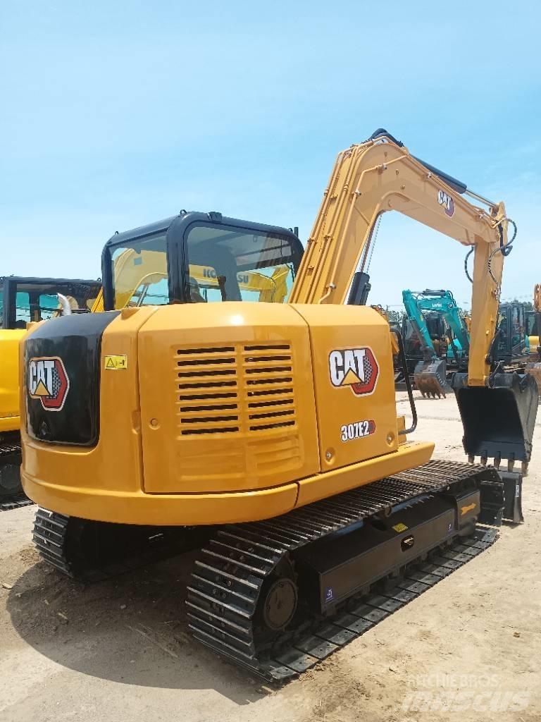 CAT 307E2 Midigraafmachines 7t - 12t