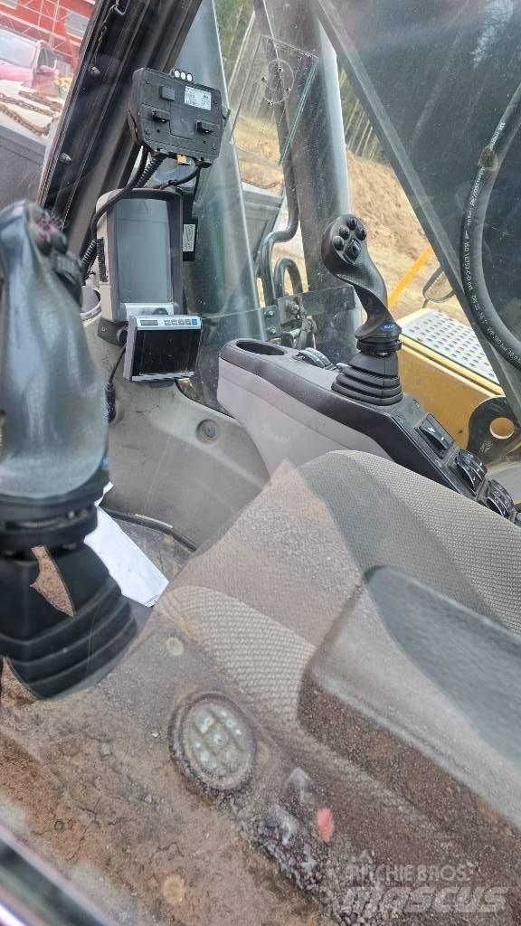 Volvo EC 250 D L Rupsgraafmachines