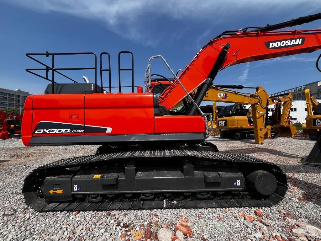 Doosan DX 300 LC-9C Rupsgraafmachines