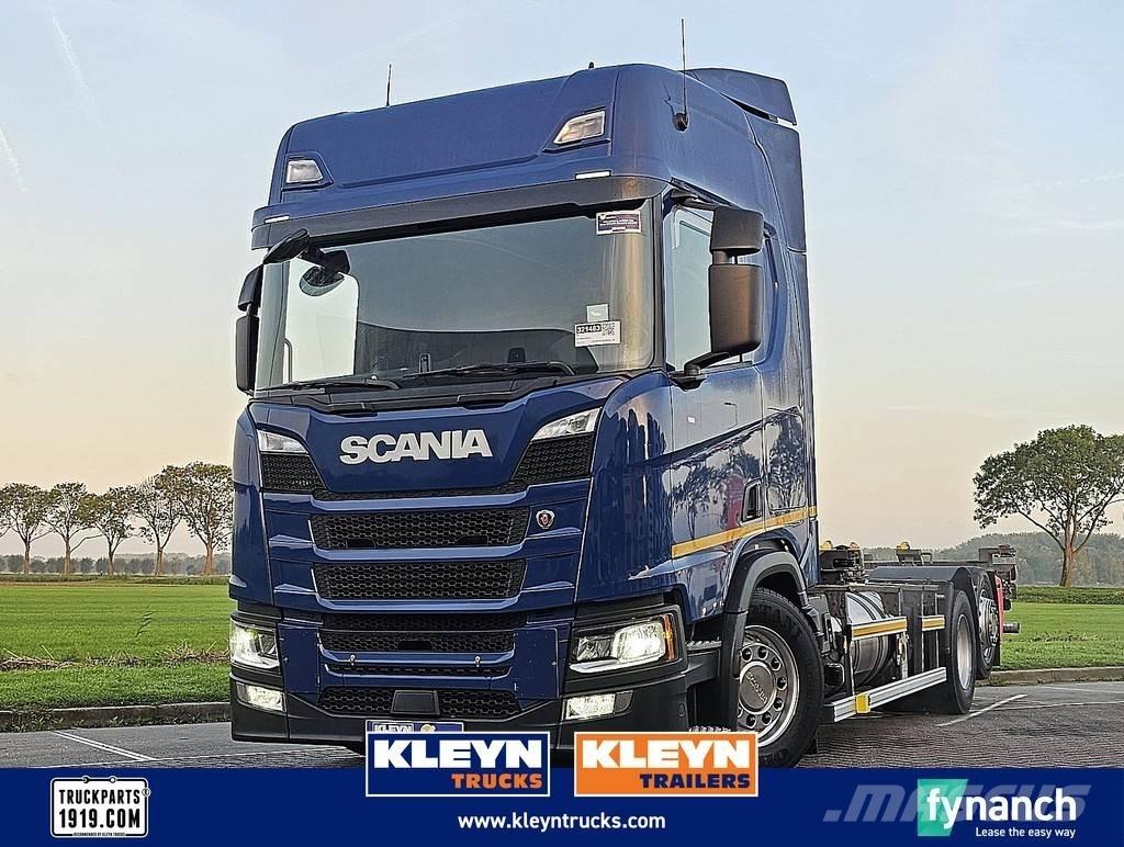 Scania R410 LNG Containertrucks met kabelsysteem