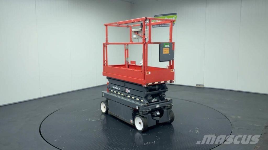 SkyJack SJ3219 Schaarhoogwerkers
