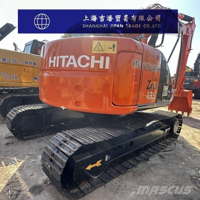 Hitachi ZX 135 Rupsgraafmachines