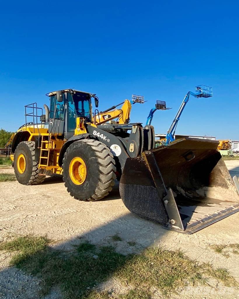 John Deere 844 K Wielladers