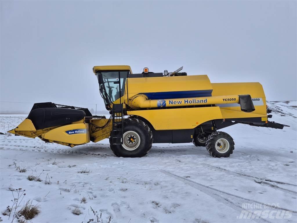 New Holland TC5050 Maaidorsmachines