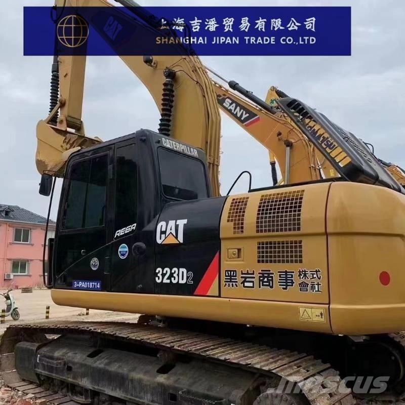 CAT 323 D Rupsgraafmachines