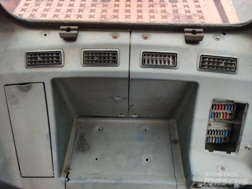 Doosan DX 300 LC--9C Rupsgraafmachines