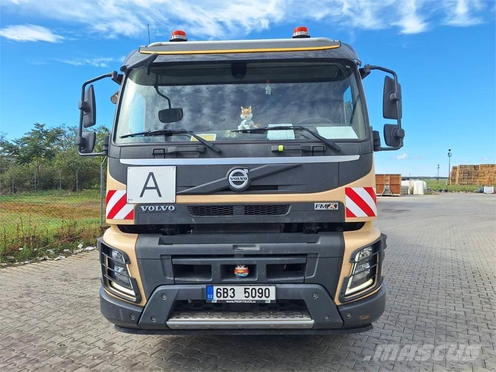 Volvo FMX 380 6X2 Chassis met cabine