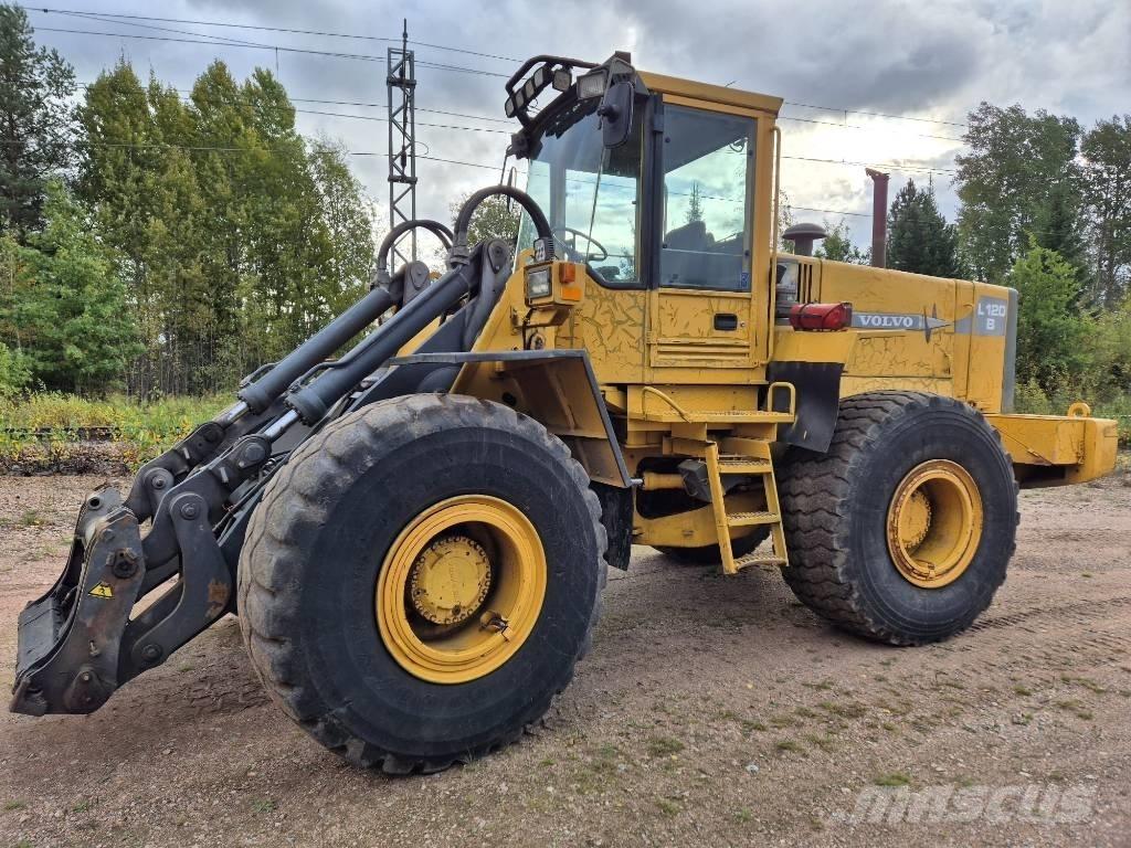 Volvo L 120 B Wielladers