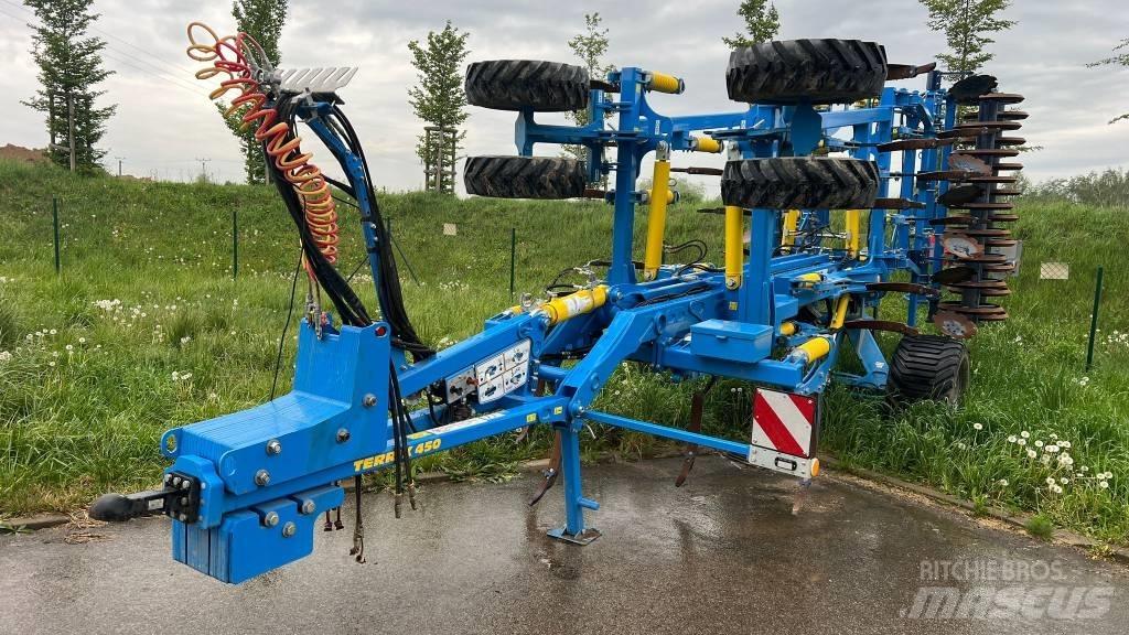 Farmet Terrix 450 PS Beitelploeg