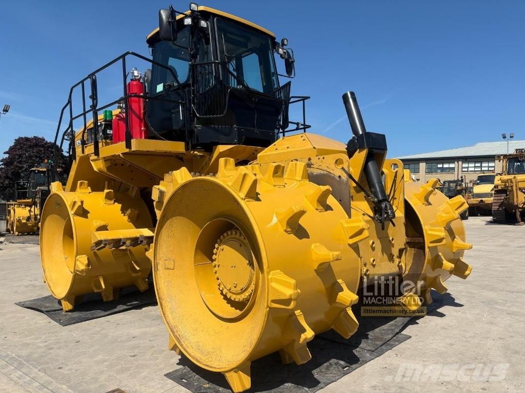 CAT 826 Afvalpersen