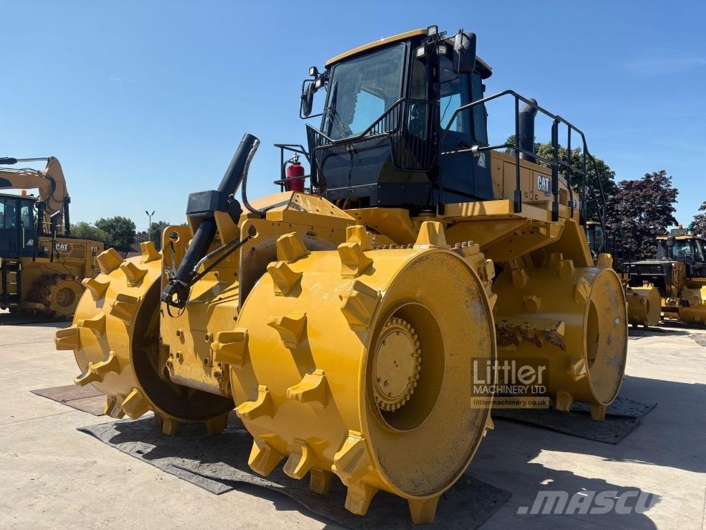 CAT 826 Afvalpersen