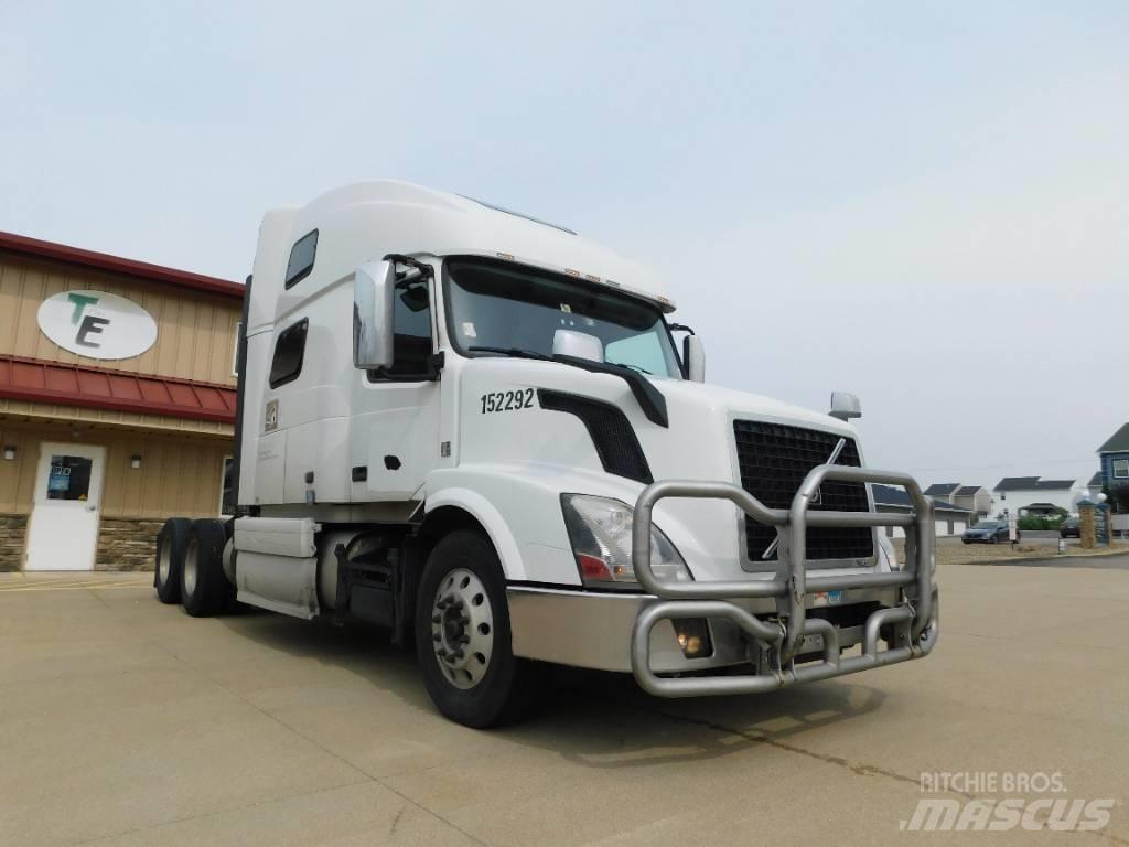 Volvo VNL Trekkers