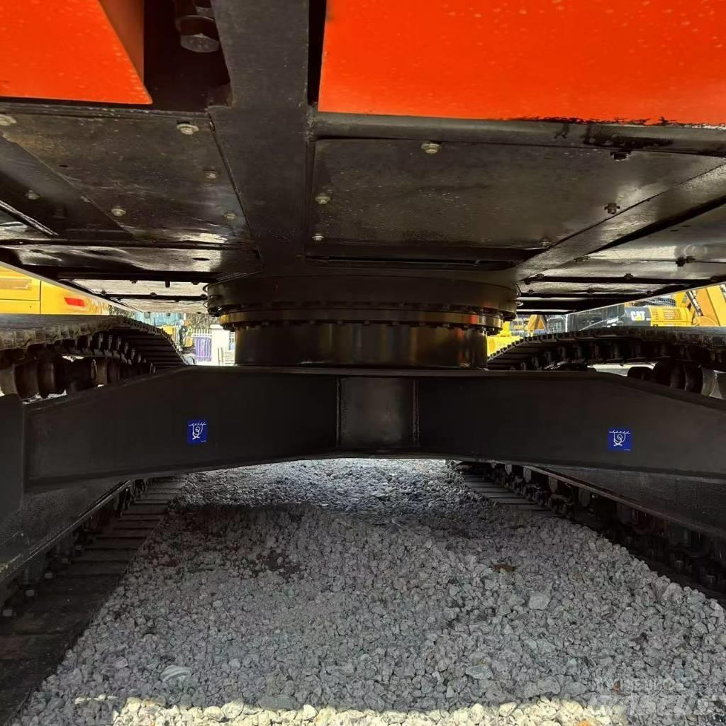 Doosan 225LC-9c Rupsgraafmachines