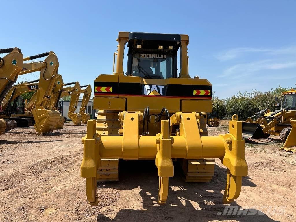 CAT D8R Rupsdozers