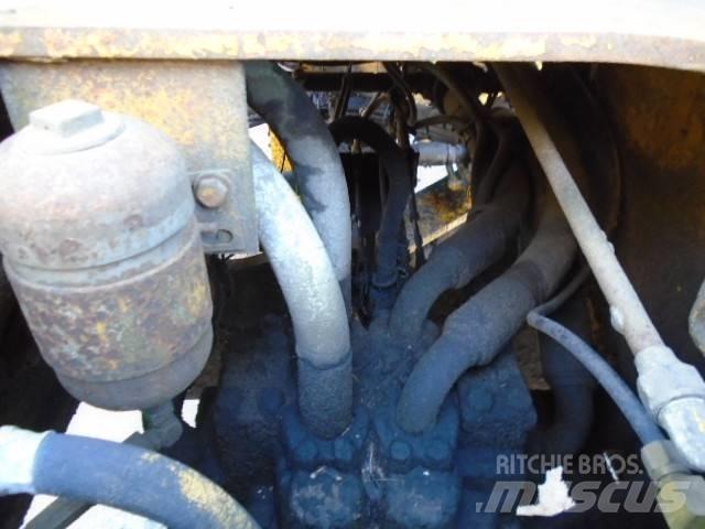 Clark Michigan 125 B Wielladers