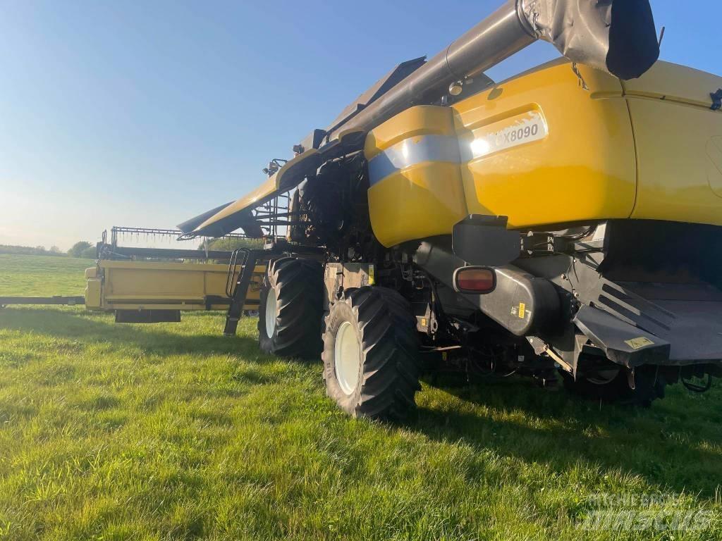 New Holland CX 8090 Maaidorsmachines