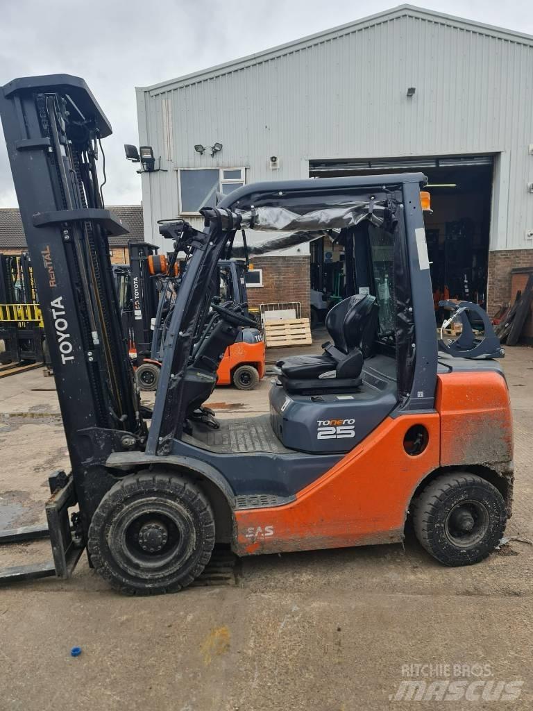 Toyota 02-8 FGF 25 LPG heftrucks