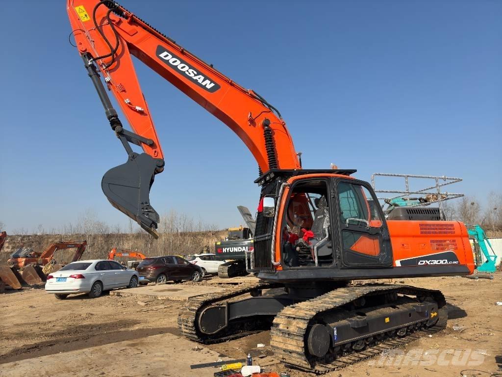 Doosan DX300 Long Reach Graafmachines